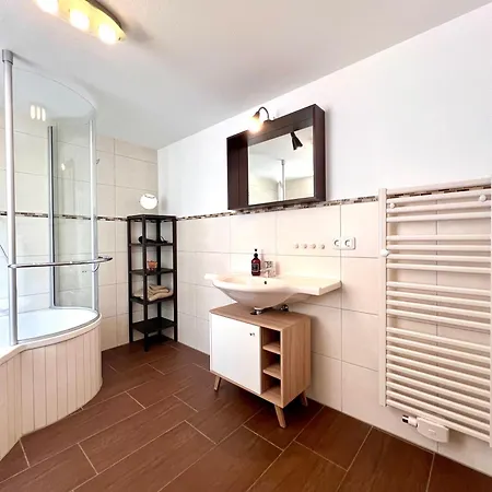 Hasenchalet Ruhpolding, Whg2 50m2, Badewanne, Chiemgau-karte Апартаменты *